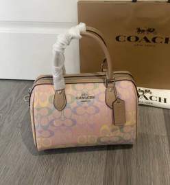 Picture of Coach Handbags _SKUfw230465028fw